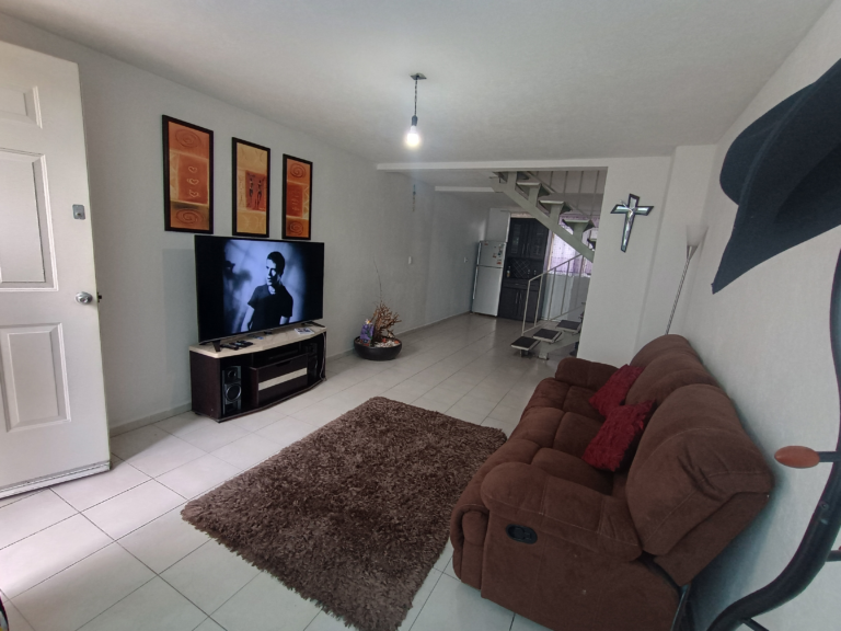 Casa en venta-Circuito de los Patos No. 19, Casa D, Fraccionamiento Bulevares del Lago, C.P. 54473, Nicolás Romero, Estado de México, México.